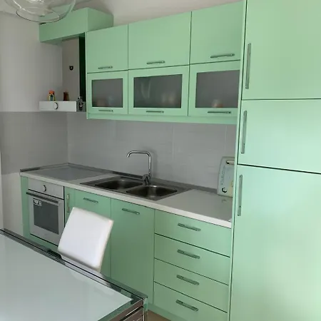 Seafront Apartment *
